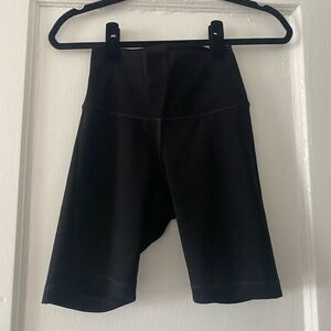 Everlane Biker Shorts - Small